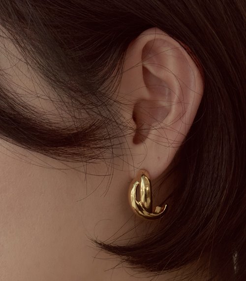 silver925 bold curve earring-gold