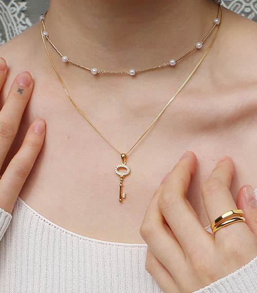 mini pearl line necklace-gold
