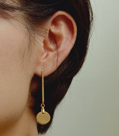 line dot earring-gold